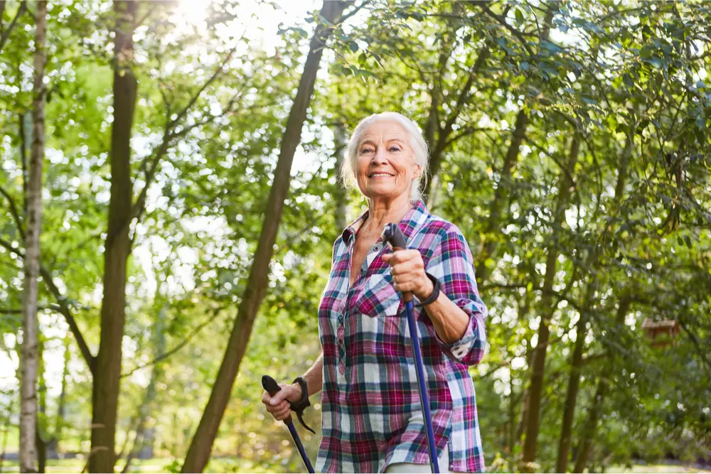 Nordic Walking hält Oma gesund