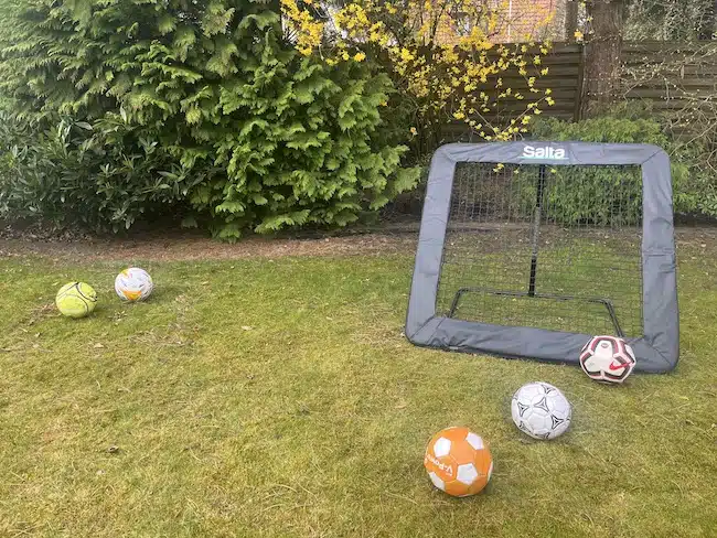 Fußball-Rückprallwand von Salta